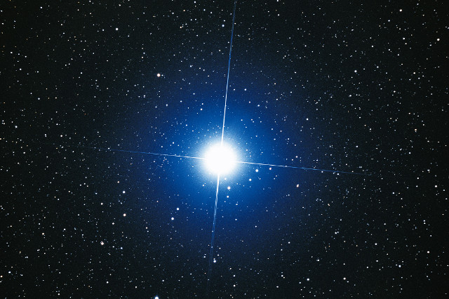 Brevi lezioni di astronomia - stella Sirius