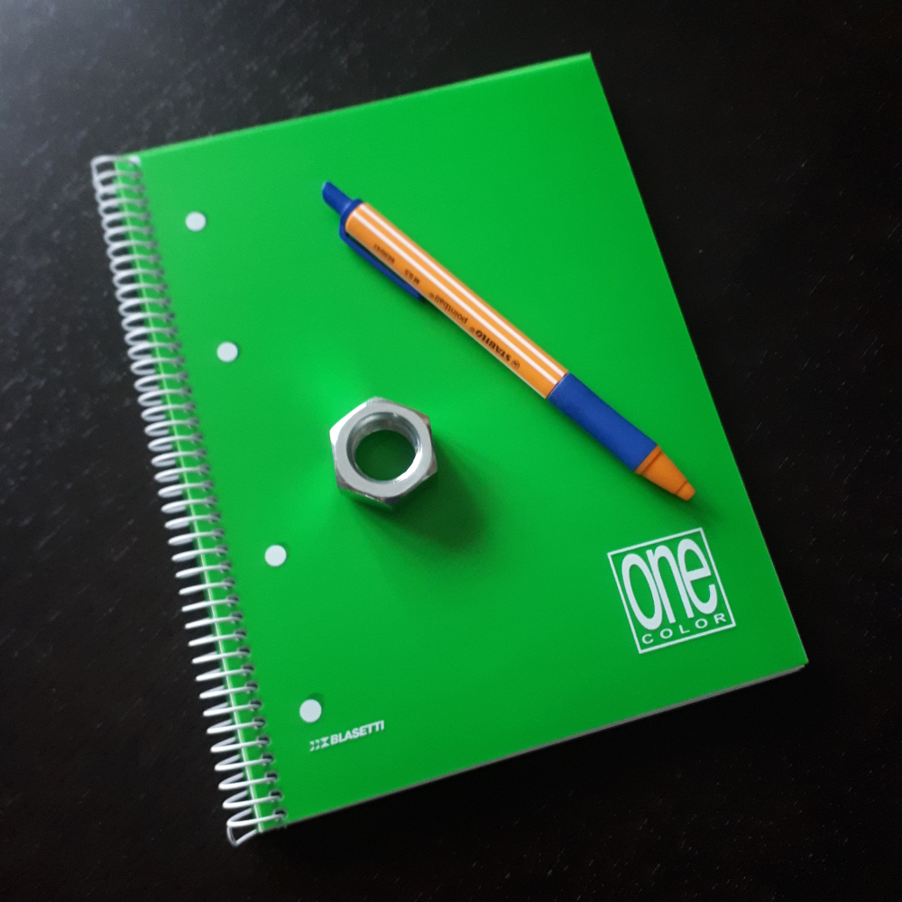 La tana dello scrittore. Quaderno e bullone